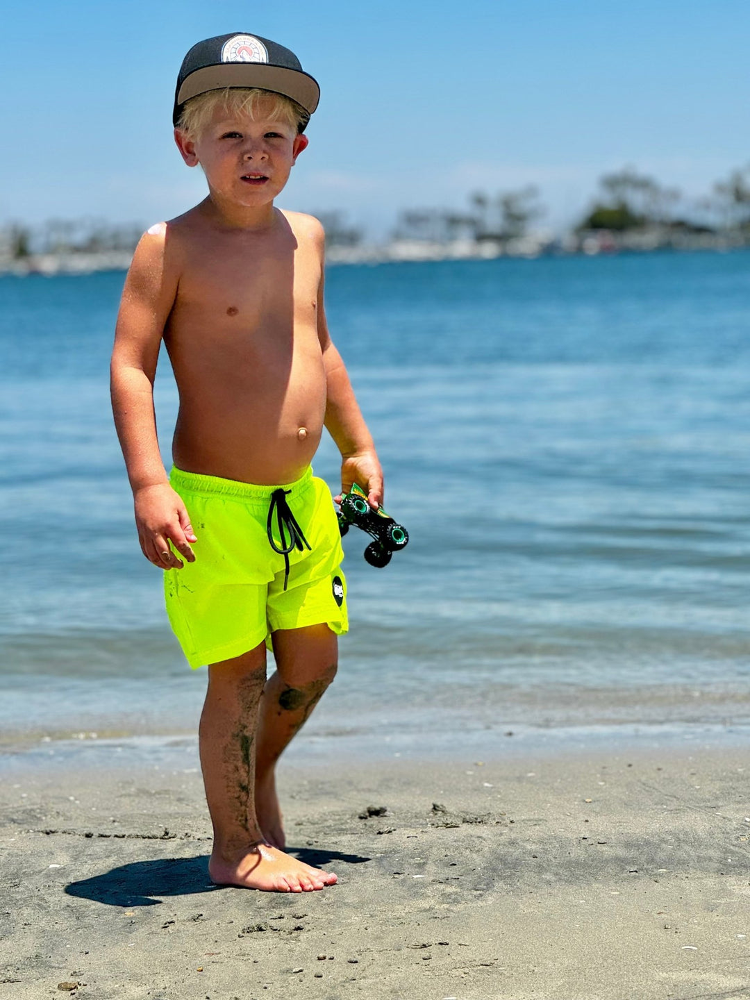UPF 50+ vs SPF: What Parents Need to Know for Real Sun Protection - Tuck & Char Co.