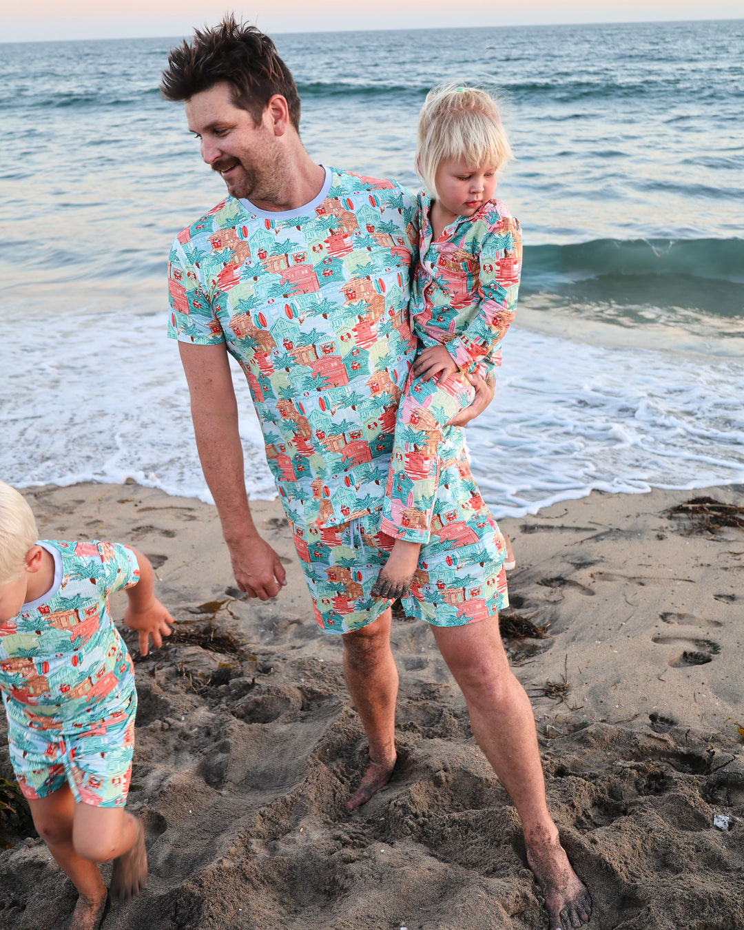 Blue Beach Huts Coastal Christmas Men’s Short Pajama Set