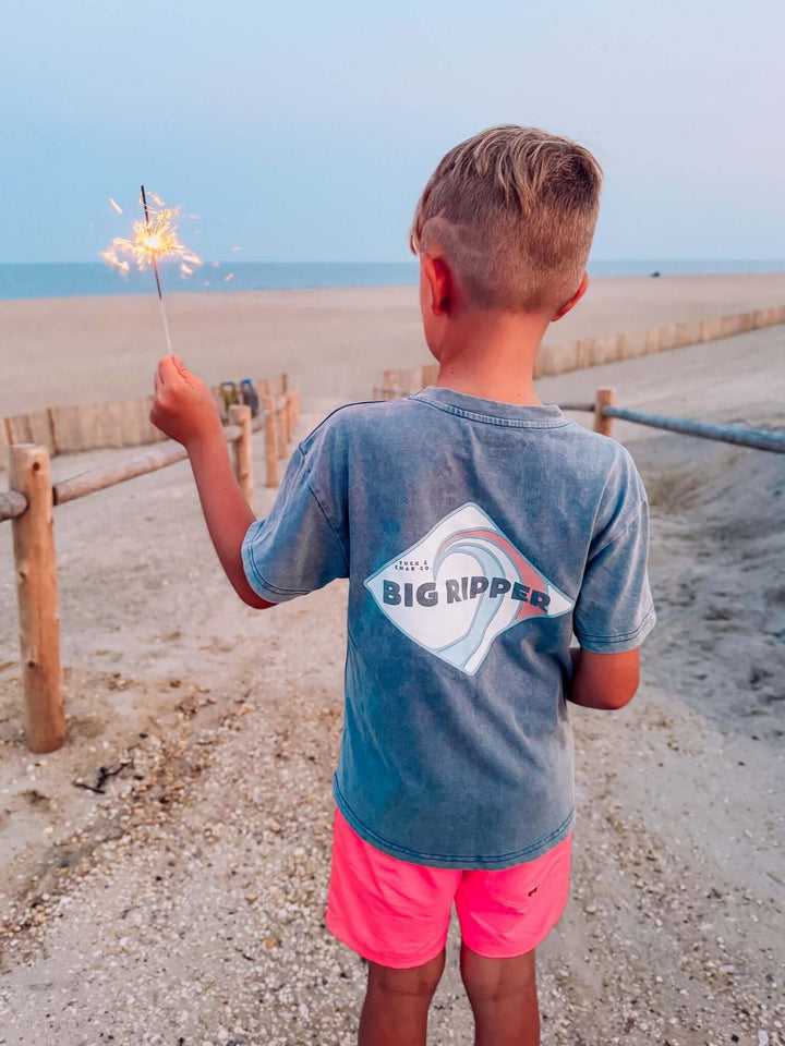 Big Ripper T-shirt - Tuck &amp; Char Co.
