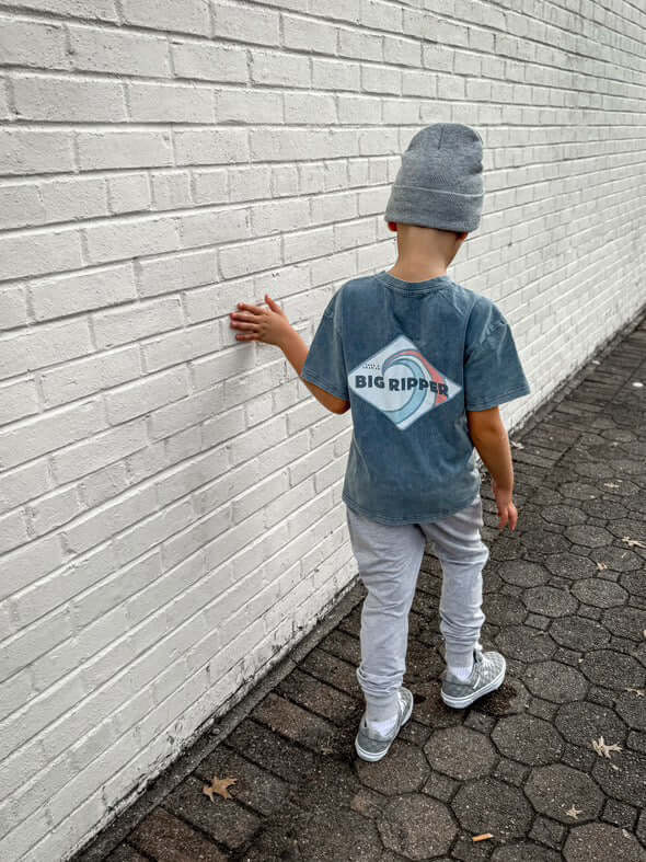 Big Ripper T-shirt - Tuck &amp; Char Co.
