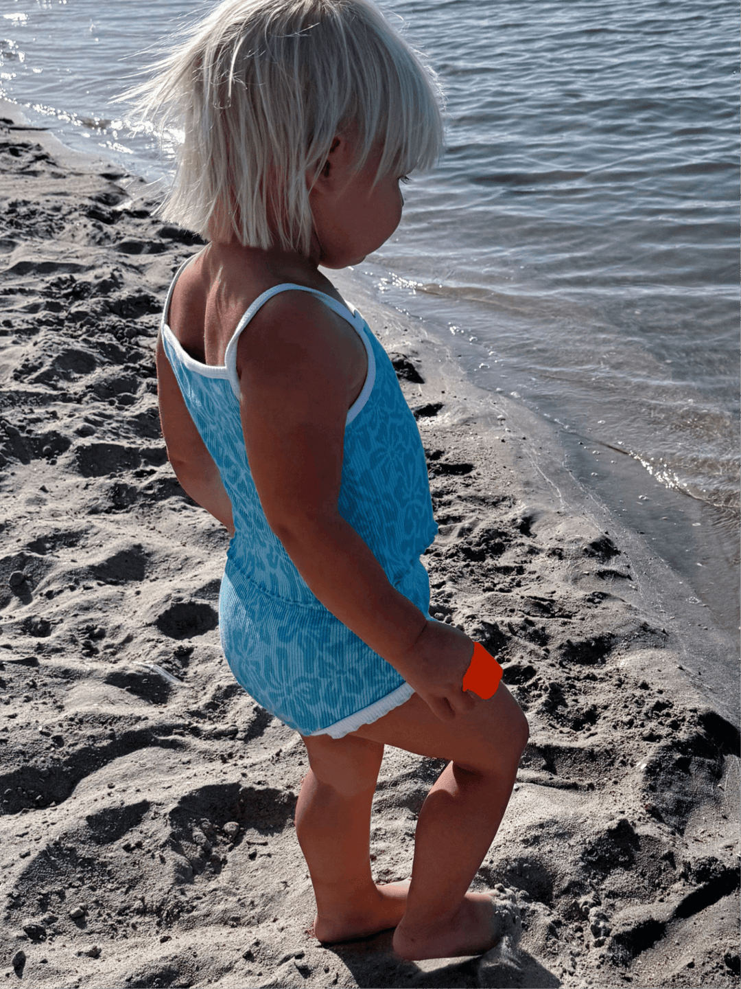 Blue Hibiscus Girls Two Piece Set - Tuck &amp; Char Co.