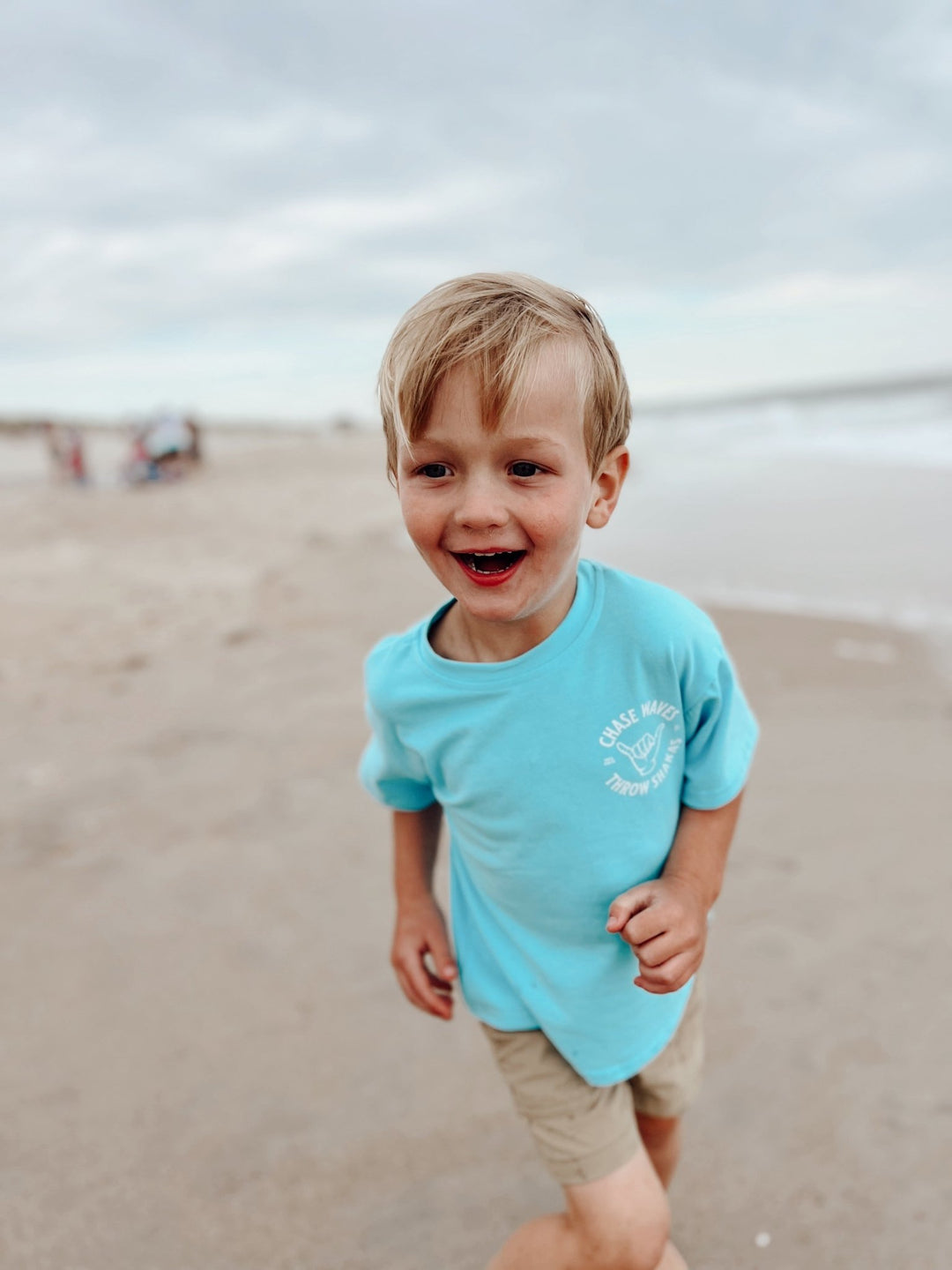 Chase Waves Throw Shakas Tee - Tuck &amp; Char Co.